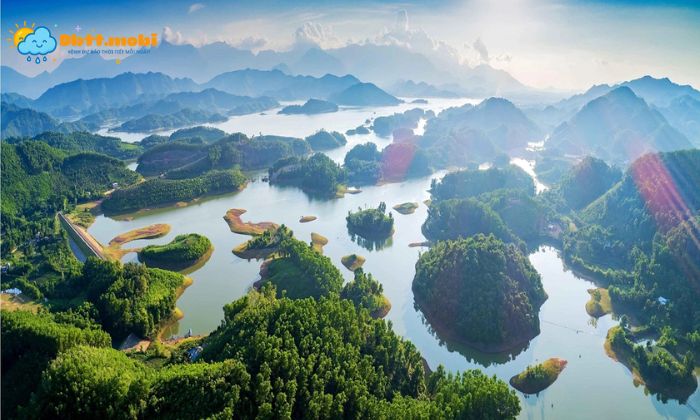 Su Khac Biet Ve Do Cao Anh Huong Den Nhiet Do Va Luong Mua Tai Tinh Thai Nguyen